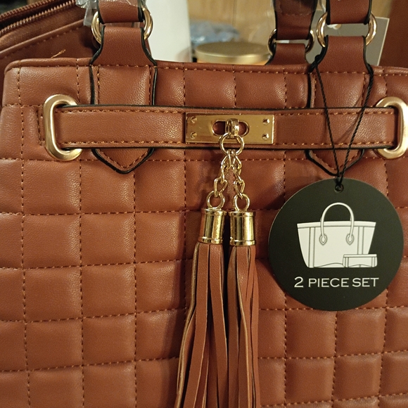 Quilted Tan Satchel - Picture 5 of 9